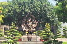 Private Saigon Sightseeing Tour by Scooter