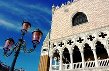 Venice Landmarks: Walking Tour Plus St Mark's Basilica and Doge's Palace Tours