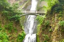 Small Group: Columbia River Gorge Waterfalls Tour from Portland