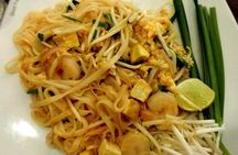 Thai Food experince cook & Eat 2 famouse Thai dishes 
