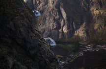 Skylodge Sacred Valley Overnight, Via Ferrata & Zip Line Adventure from Cusco