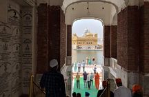 Amritsar: Golden Temple, Jallianwala Bagh & Wagah Border Tour