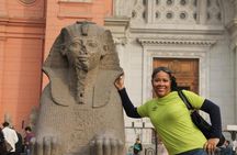 Private Tour to Pyramids, Egyptian Museum & Khan El Khalili 
