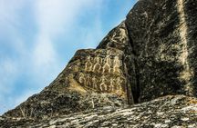Gobustan and Mud volcanoe GROUP TOUR