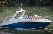 Luxury Speed Boat Cruising In Goa