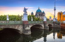 East Berlin History Tour: Private & Custom with a Local Guide