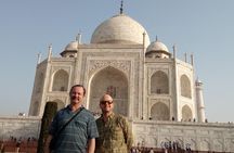 Delhi to Agra Taj Mahal Private Day Trip by Superfast Train