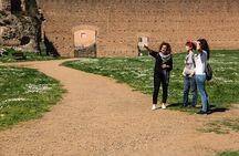 Rome private e-Bike Tour: Nature n Catacombs along the Appian Way