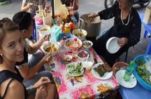Hanoi Street Food Experience by Walking