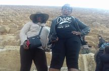 All Inclusive Half-Day Private Tour to Giza Pyramids and Sphinx including Lunch 