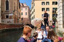 Doge's Palace guided tour and Gondola ride