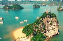 Hanoi : Ha Long Bay Deluxe Cruise with Local Lunch & Kayaking
