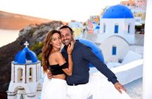 Santorini 2h Private Photoshoot with a prof. photographer &transp