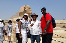 Private guided tour to Giza pyramids, Camel ride, and lunch. 