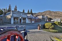 Private 5.5 hour Wine Tour Queenstown : 4 Winery Visits & Lunch