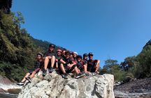 Torrentismo: Climbing up through the river