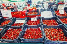Snacks and bites in Vilnius local market