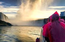Niagara Falls Day Tour from Toronto with Lunch & Niagara Boat