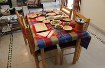 Private South Indian Vegetarian Dining with a Local Near the Chennai Airport