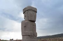 Tour in Tiwanaku Archaeological Ruins