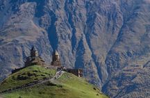 Kazbegi Adventure - Private Day Trip From Tbilisi with a Dinner + Masterclass