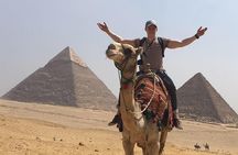 Full day tour to Pyramids Sphinx and Egyptian Museum of Cairo