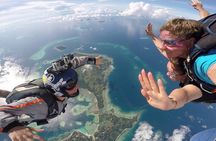 Skydive Fiji Legend 13000ft Tandem Jump (60 seconds free fall)