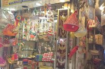 Private Custom Delhi Shopping Tour with Local Expert