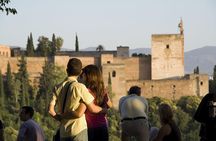 Alhambra Guided Tour & Albaicin Tour from Seville