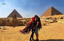 Giza Pyramids by Horse Carriage Half Day Tour 