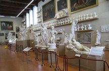 Private tour: Walking tour plus the Accademia guided visit