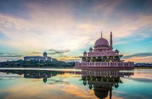 Putrajaya Cultural Experience: Lake Cruise, Pink Mosque & Lunch