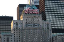 Private Downtown Toronto Walking Tour in English