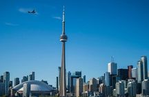 Private Downtown Toronto Walking Tour in English