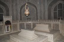 Taj Mahal Full Moon Viewing Tour (1 Night / 2 Days)