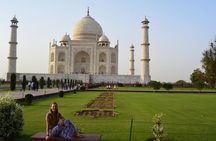 Private Sunrise Taj Mahal Tour by Car