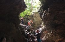 Cole's Cave Hike