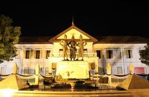 Private Evening! Crisscross Chiang Mai's Night by the classic Tuk Tuk
