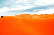Thrilling Red Dune Desert Safari with 45 Minutes Dune Bashing and BBQ Dinner