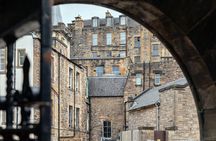 Highlights & Hidden Gems With Locals: Best of Edinburgh Private Tour