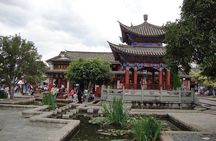 Private hiking tour to Cangshan Mountain from Dali