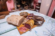 Small-group Street food tour in Siena