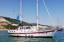 Superb Black Sea Yacht Picnic with Food & Drinks