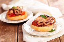 Small-group Street food tour in Viareggio