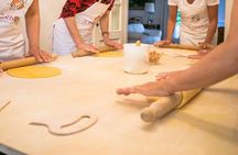 Cesarine: Small group Pasta and Tiramisu class in Catania