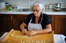 Small group Pasta and Tiramisu class in Lecce