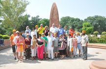 Amritsar 1 Day Guided Tour-Golden Temple, Jalliawala Bagh, Wagah