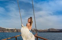 Full Day Boat Tour to Caldera Islands & Sunset in Oia by bus