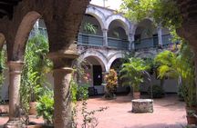 Private City Tour in the Walled city and Bay with Fortress