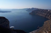 Santorini Highlights Tailor Made Tour 4 hours